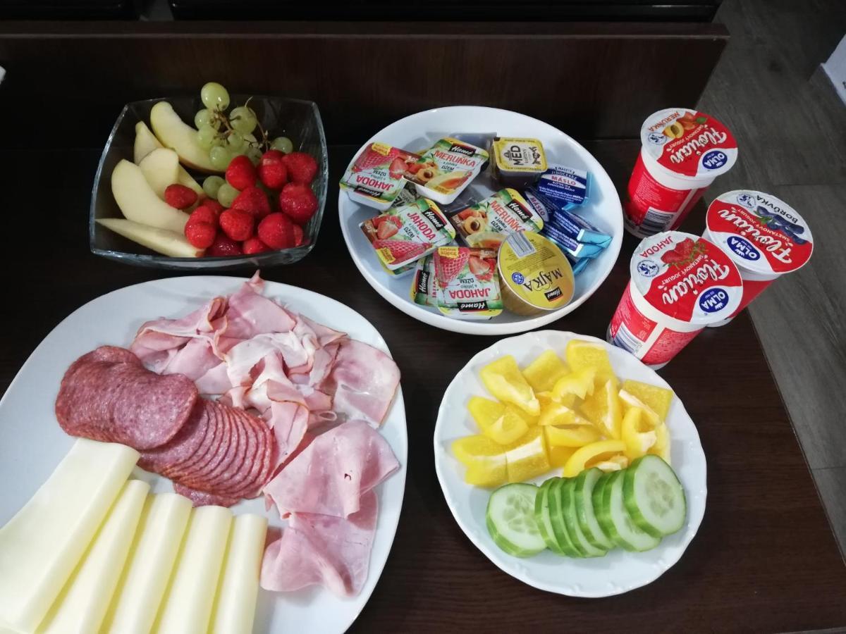 Penzion A Wellness - Jilan, Naves Svobody 39, Olomouc Bagian luar foto
